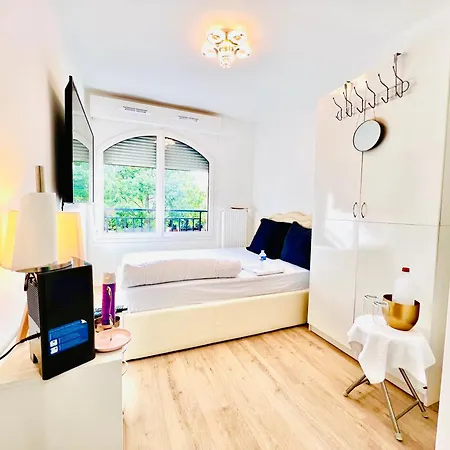 Les Residences De Djibril Le Blanc-Mesnil Extérieur photo