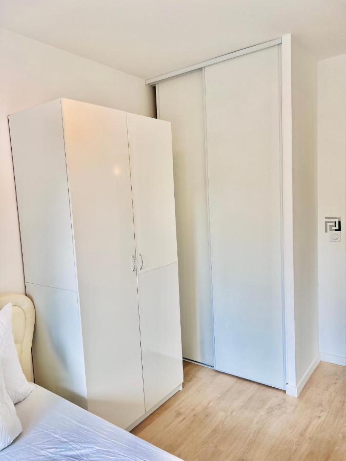 Les Residences De Djibril Habitación en casa particular Le Blanc-Mesnil